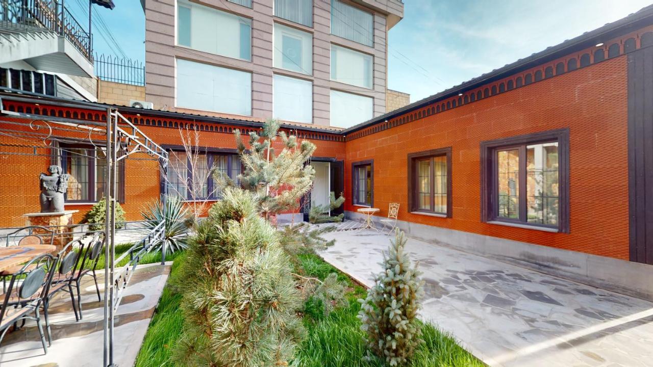 Aspar Boutique Hotel Erevan Esterno foto
