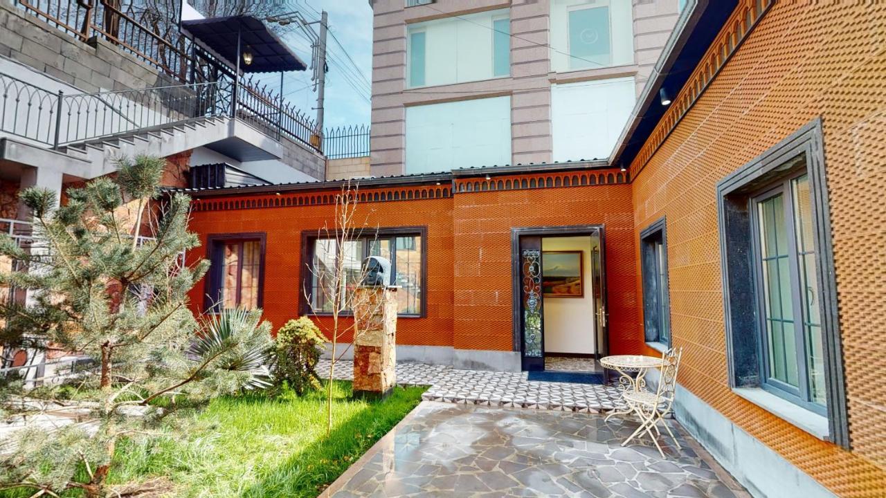 Aspar Boutique Hotel Erevan Esterno foto